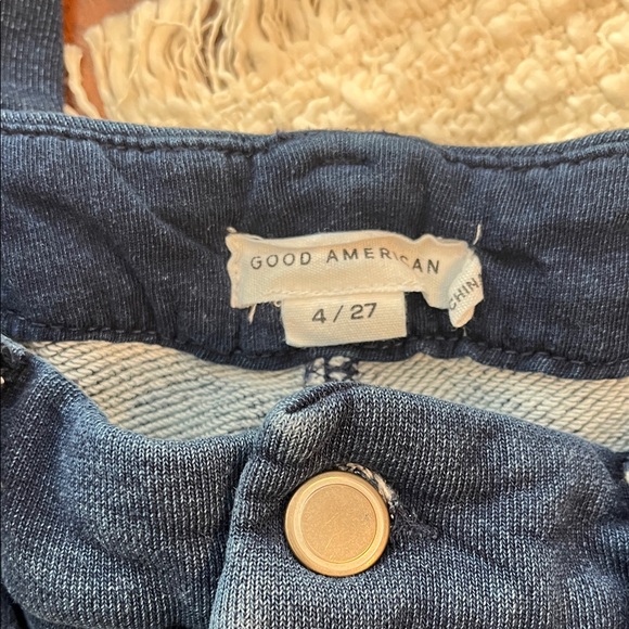 Good American Good
Skate Terry Sweatpants... size 4/27 bin I - Picture 7 of 10